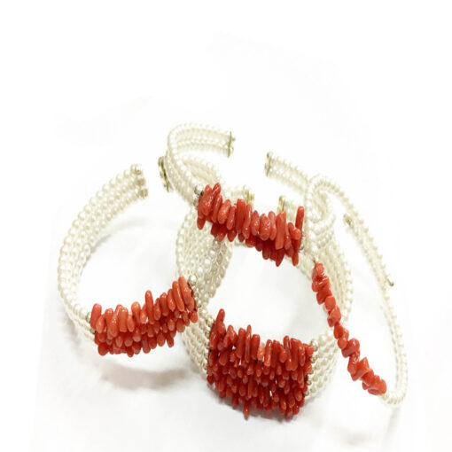 Bracelet of fairing coral