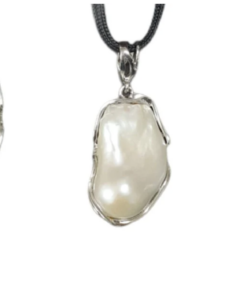 Baroque pearl pendant mounted on silver 925, baroque pearls, pearls pendant, jewelry with baroque pearl,italian jewelry, gift idea for woman