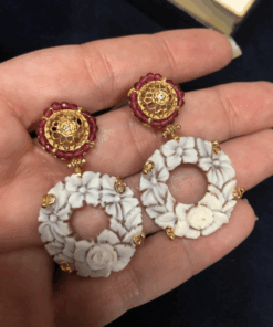 Cameo flower dangling earrings with stones mounted on silver 925